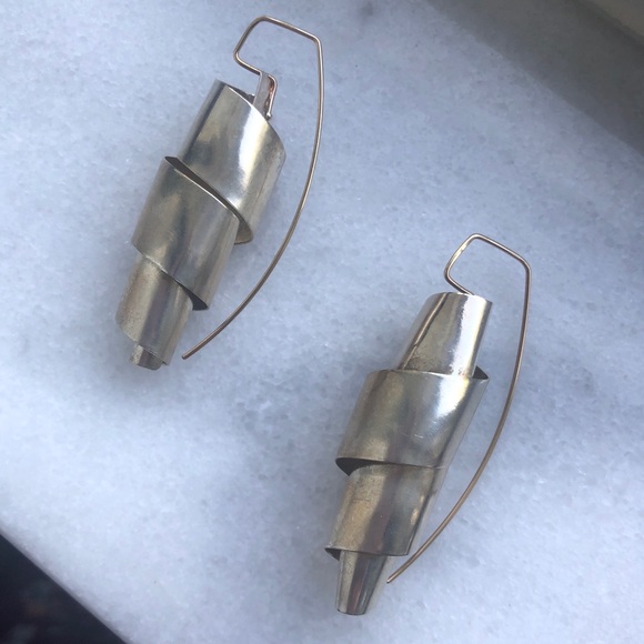 Spiral geometric architectural Roma Earrings - Picture 9 of 11